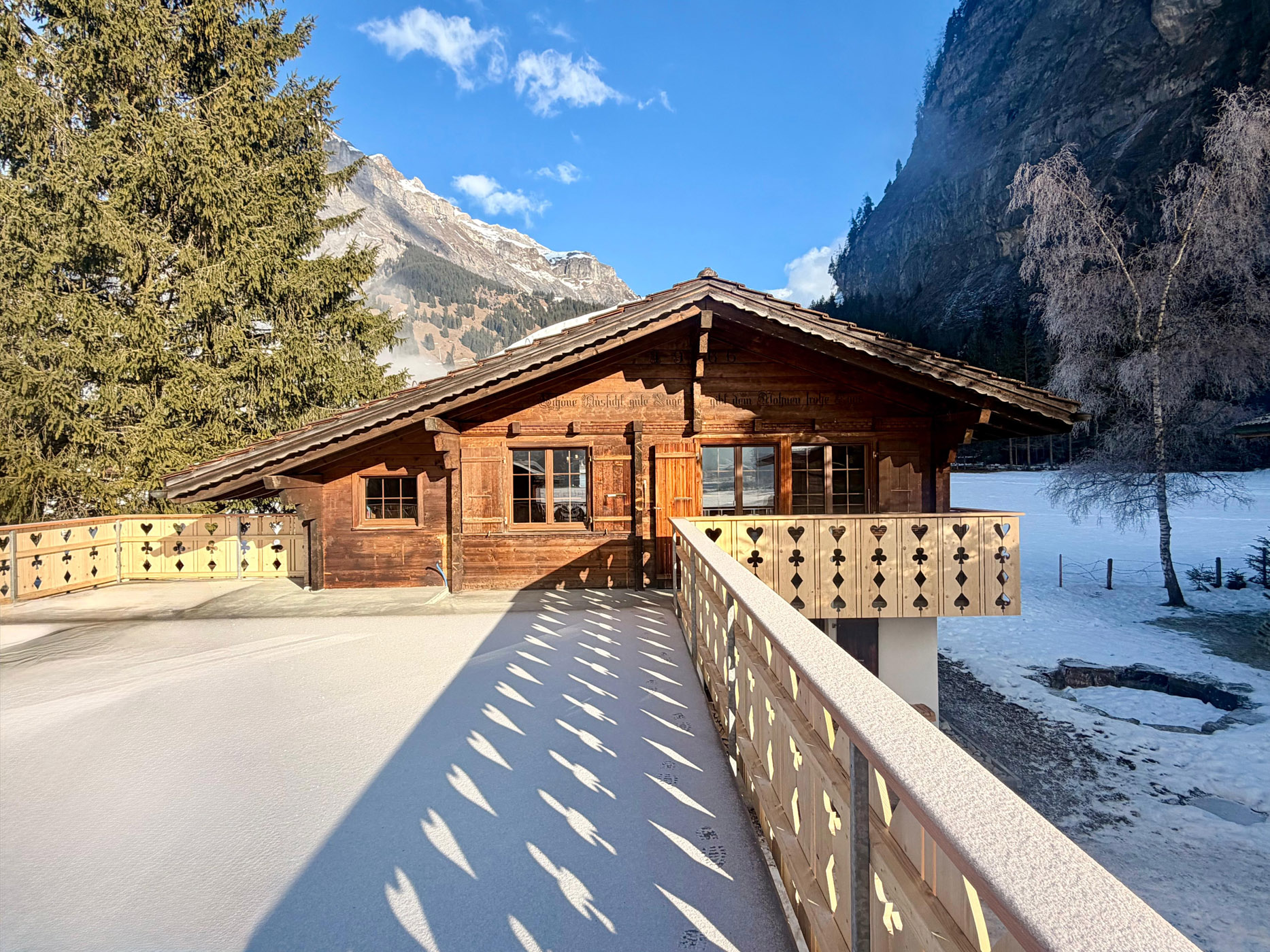 Image 1 Chalet Aussenansicht